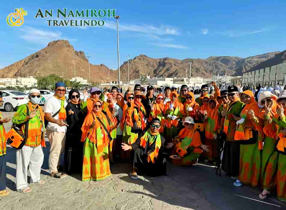 paket umroh hemat 25 hari namiroh tour