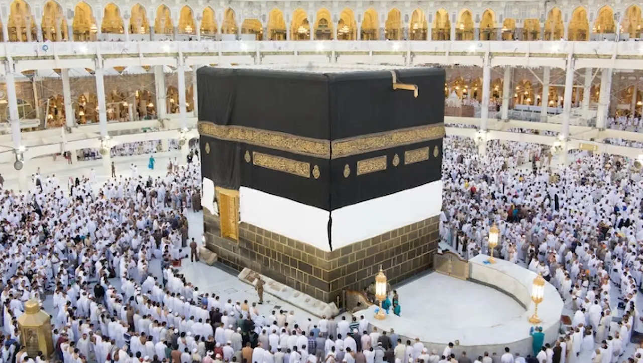paket umroh 16 hari annamiroh